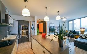 Slavic Spacious Apartment